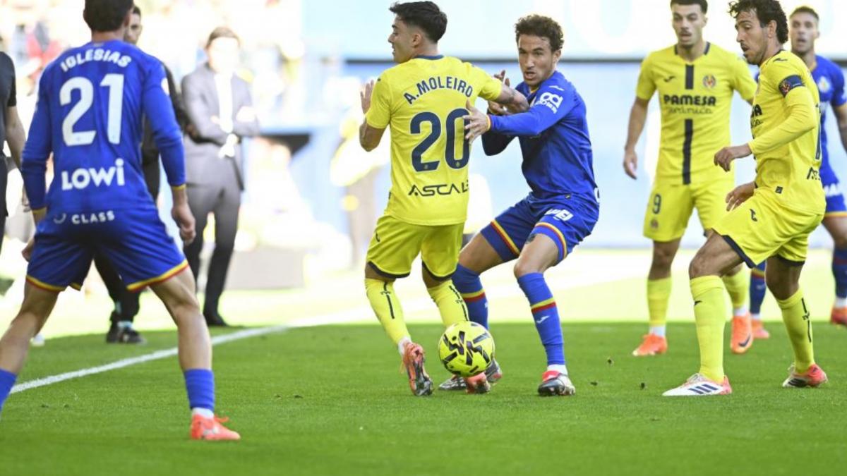 El vestuario azulón, indignado con la expulsión a Luis Milla