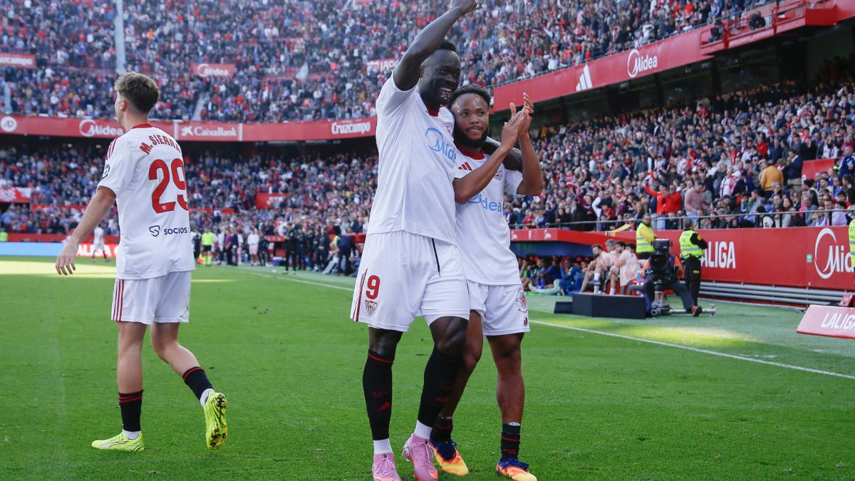 El Sevilla encuentra su versión más sólida