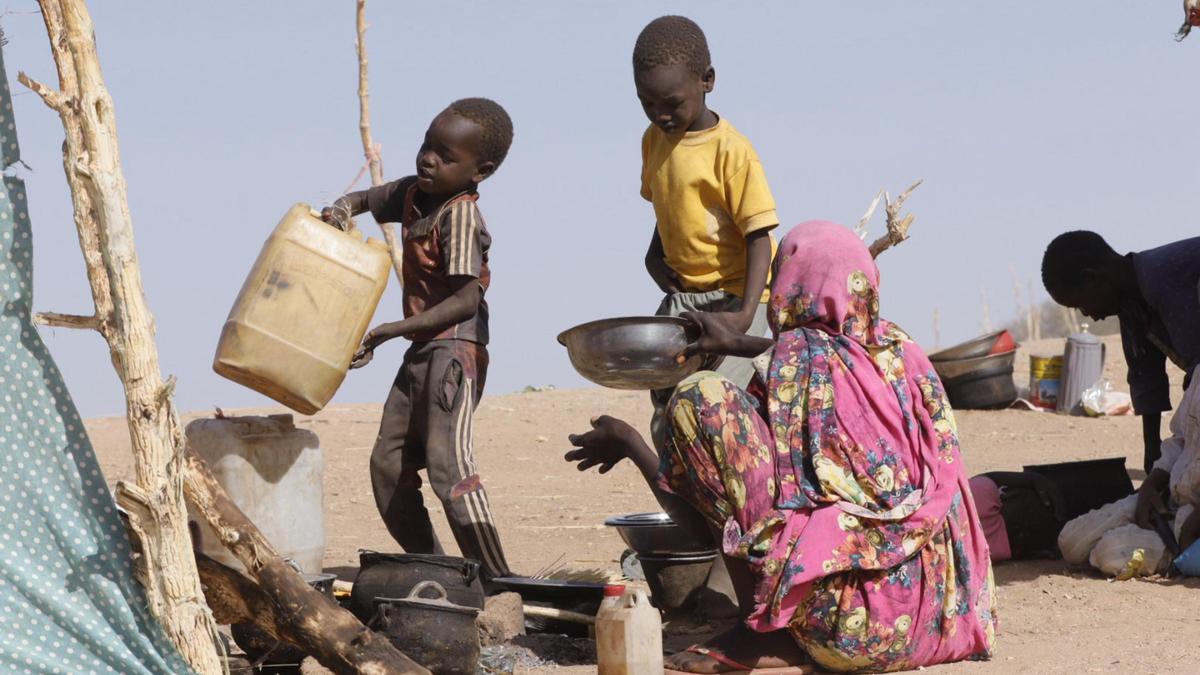 La ONU pide a los países que destinen a la ayuda humanitaria «un poco más del 1%» de lo que gastan en defensa