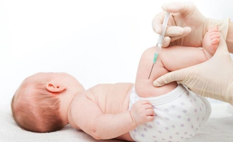 EEUU quiere retrasar la vacuna de la hepatitis B a bebés, cosa que los expertos desaconsejan