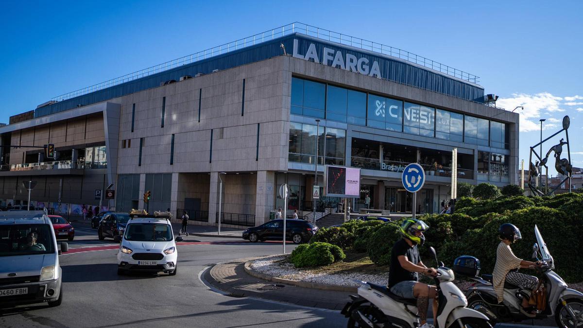 L’Hospitalet encadena dos ventas de centros comerciales en un año