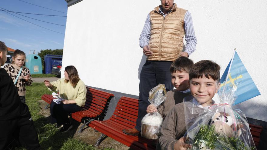 la singular rifa de la xata en Gozón para sortear la contagiosa enfermedad de las vacas