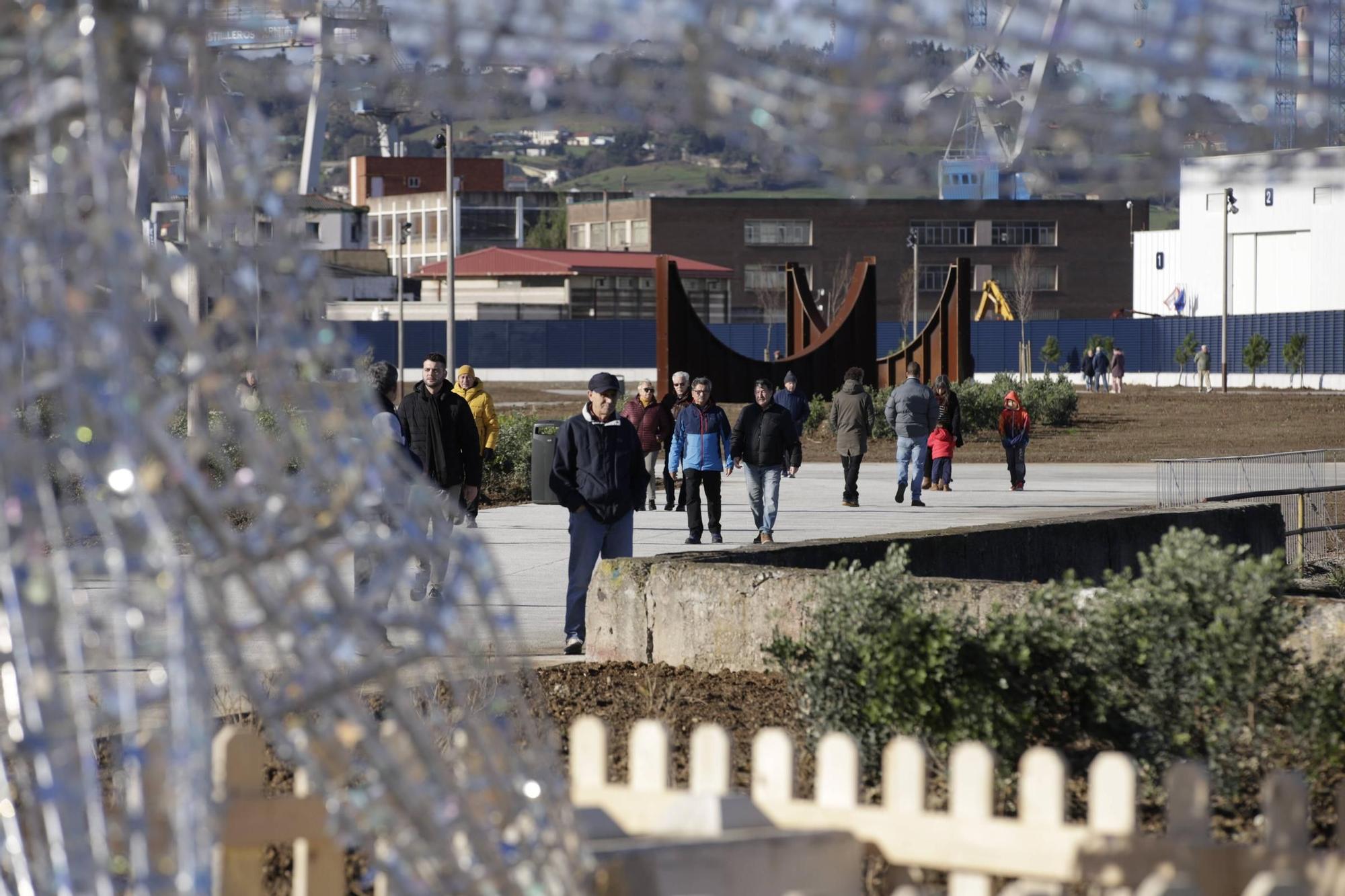 El Paseo Naval de Gijón ya está abierto a la ciudadanía (en imágenes)