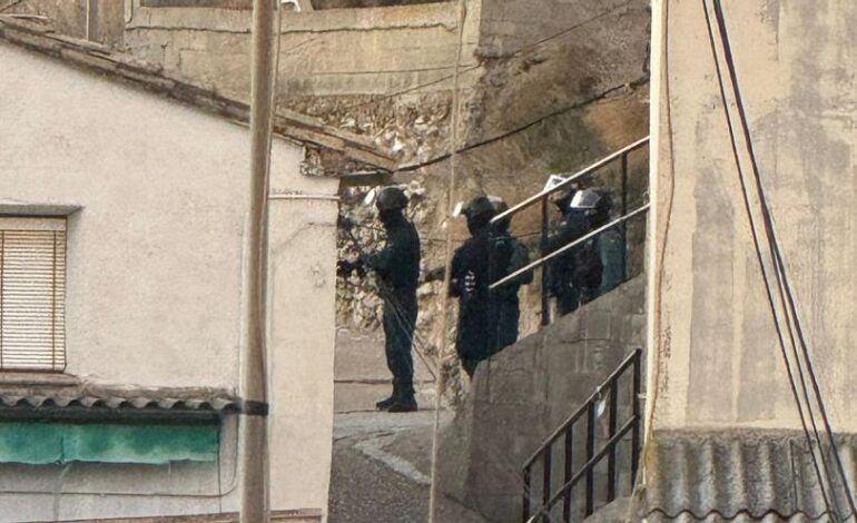 Hallan muerto en su casa al hombre atrincherado tras apuñalar al integrante de una orquesta en Huesca