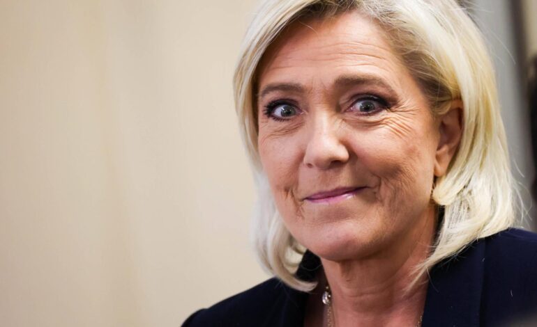 Le Pen será candidata al Elíseo en las presidenciales de 2027, si la Justicia lo permite, aunque Bardella sea más popular