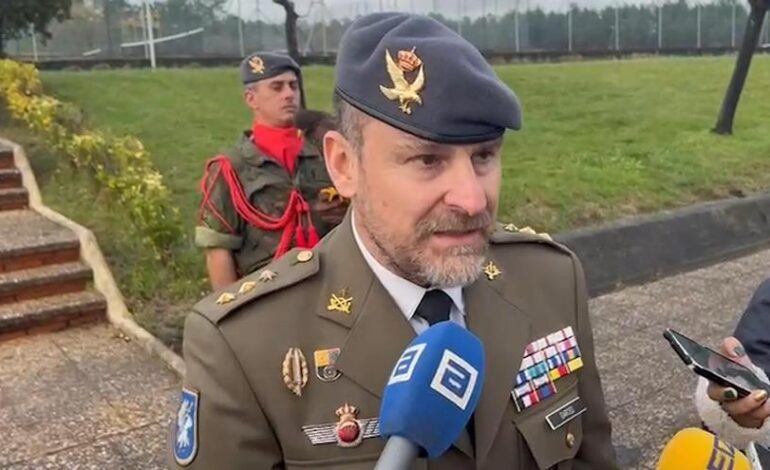 Así fue el relevo del mando en el Regimiento Príncipe; el nuevo coronel será José Miguel Garcés Menduiña