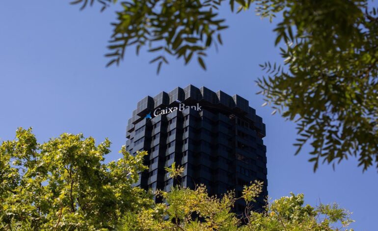 CAIXABANK MAXIMO HISTORICO | CaixaBank pulveriza su máximo histórico y supera los 10 euros por acción