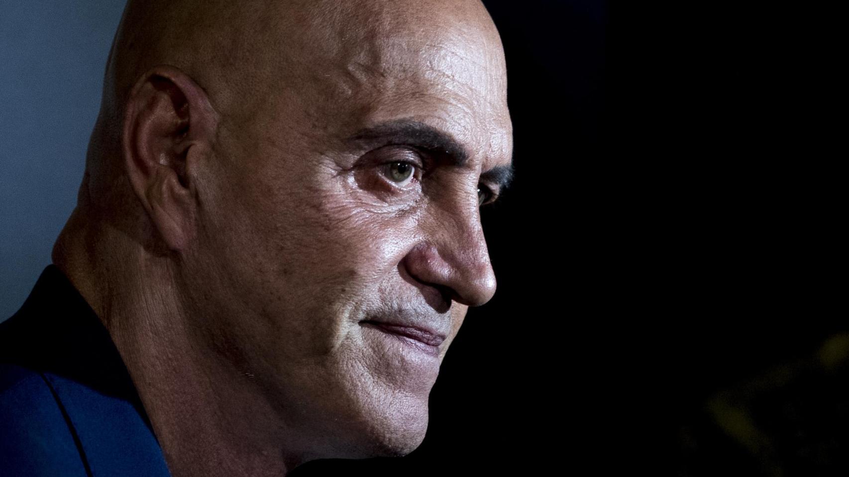 Imágenes del día: la impactante fotografía de Kiko Matamoros tras someterse a una nueva cirugía estética