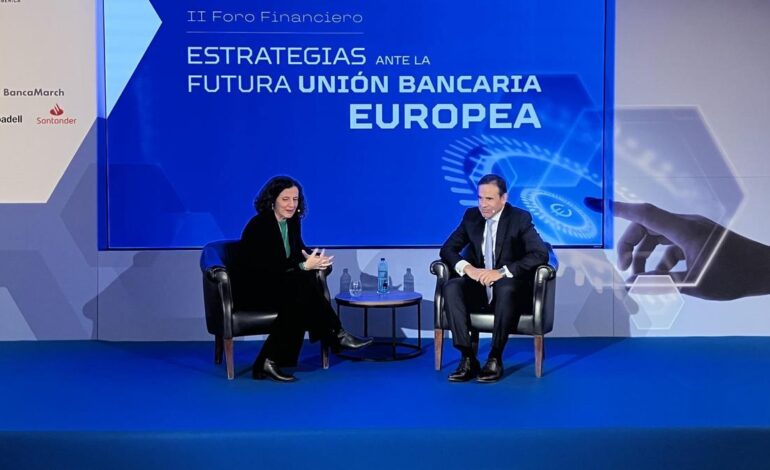 Las nuevas formas de competencia de la banca, a debate en el III Foro Financiero de Prensa Ibérica