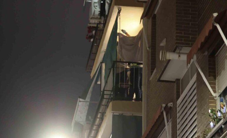 CRIMEN MACHISTA ALICANTE | El asesino machista de Oriana en Alicante envió un mensaje para que recogieran al niño: «Estamos muertos»