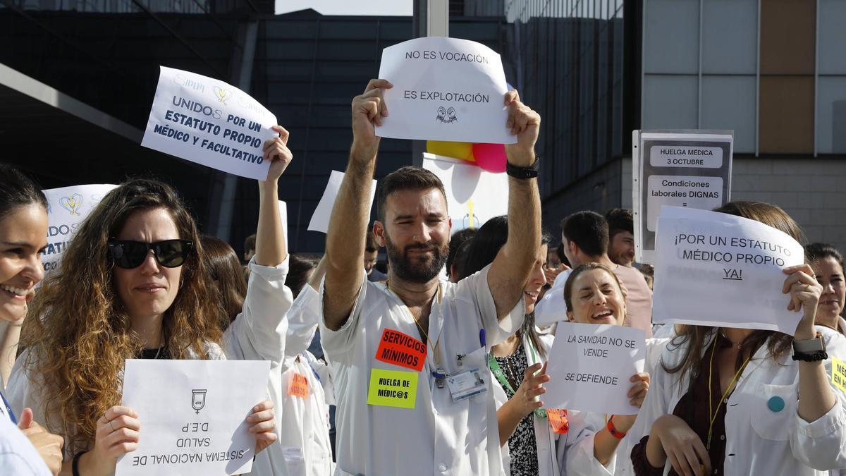 Lo que se encontrarán los pacientes asturianos por la huelga de médicos de la próxima semana
