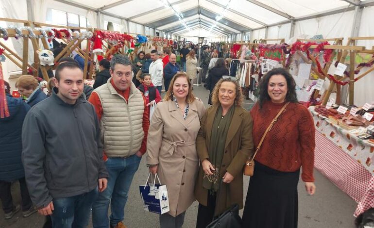 Así fue el mercado navideño de Tineo