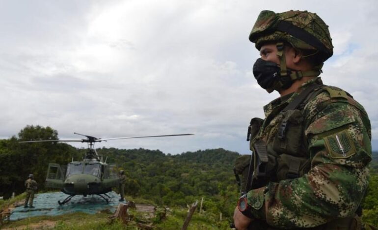 La explosión de una motocicleta bomba deja al menos 13 heridos
