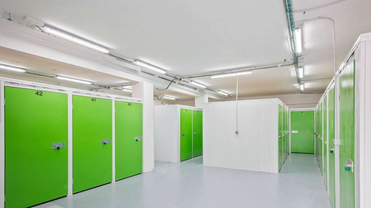 Salas de almacenamiento de cajas Infiniti