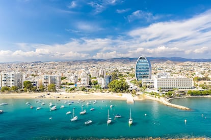 La ville de Limassol, sur la côte de Chypre.