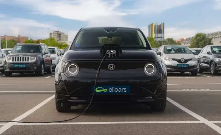 4 de cada 10 coches de segunda mano que se buscaron en Black Friday tenían etiqueta ECO o 0