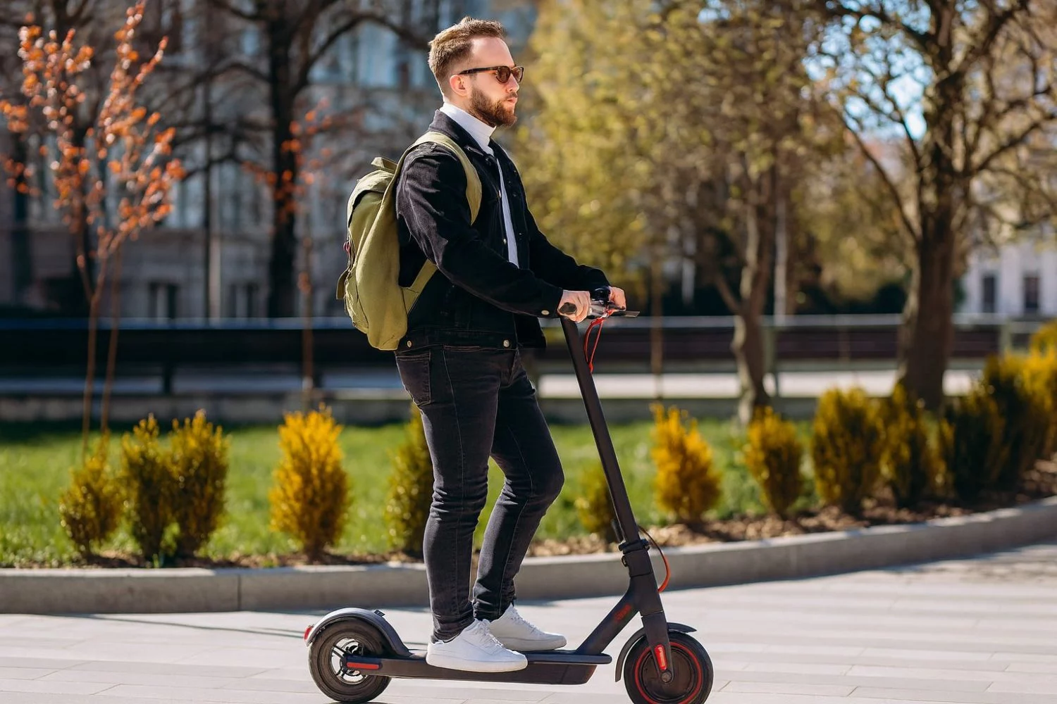El 2 de diciembre me pararon y casi me decomisan el patinete por no tener lo que obliga la DGT en enero