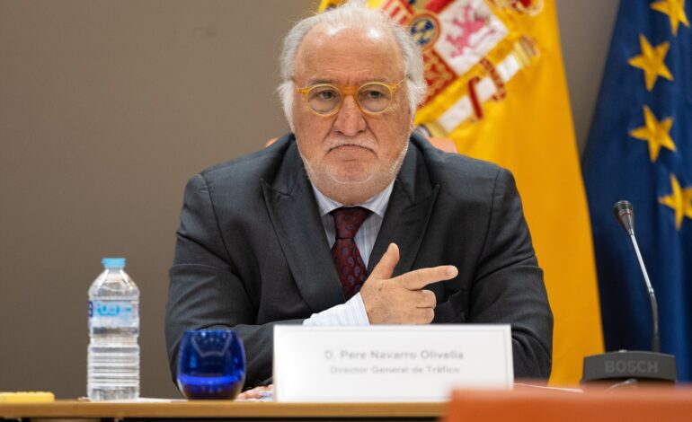 Pere Navarro, director de la DGT, habla alto y claro sobre las balizas V16: «No habrá prórroga»