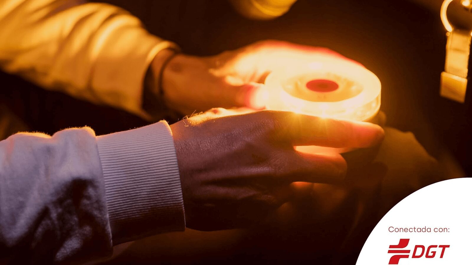 Cómo probar si una baliza V16 funciona sin mandar tu señal a la DGT