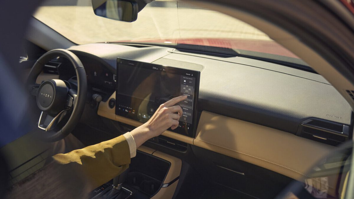 Mazda redefine la conexión entre conductor y vehículo: así se vive la experiencia a bordo del Mazda CX-5