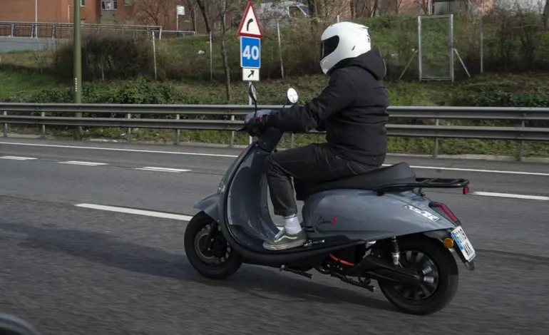 En 2026 se venderán un 26 % más motos electricas