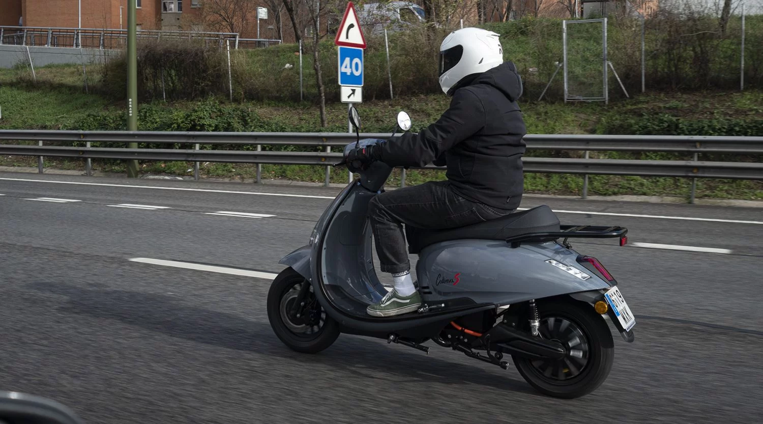 En 2026 se venderán un 26 % más motos electricas