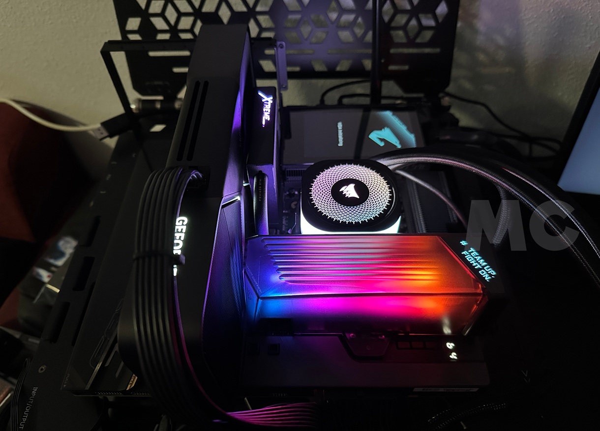 X870E AORUS XTREME X3D AI TOP