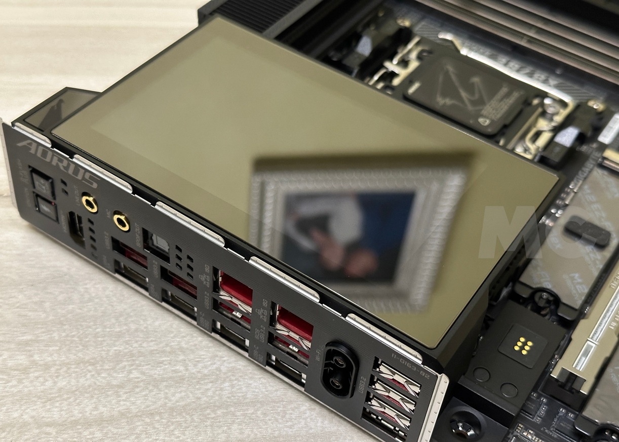 X870E AORUS XTREME X3D AI TOP