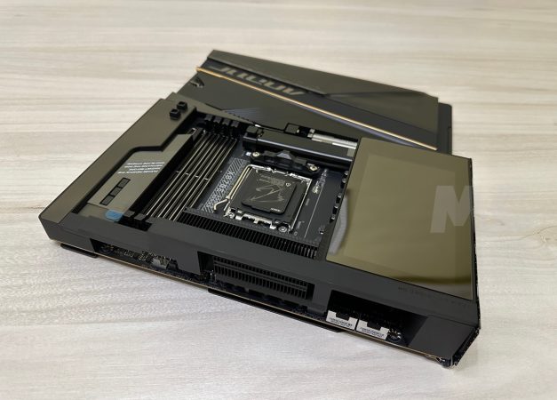 X870E AORUS XTREME X3D AI TOP