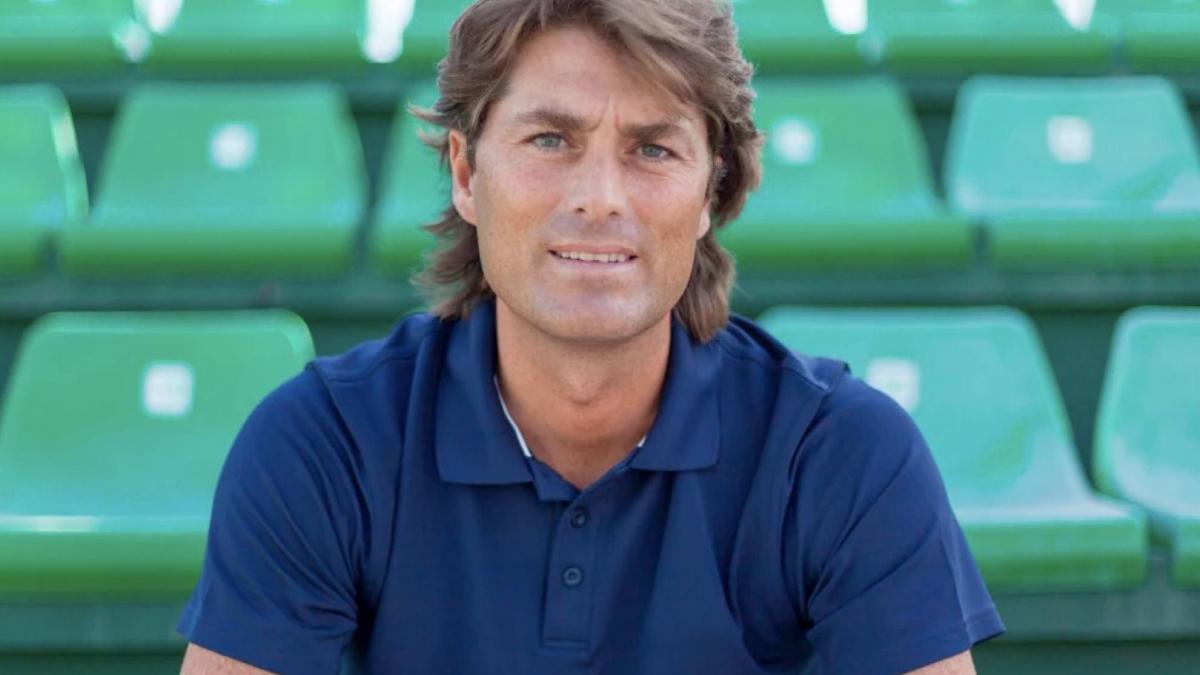 La Federación Vizcaína de Fútbol anuncia el fichaje de Julen Guerrero como director general del Estepona