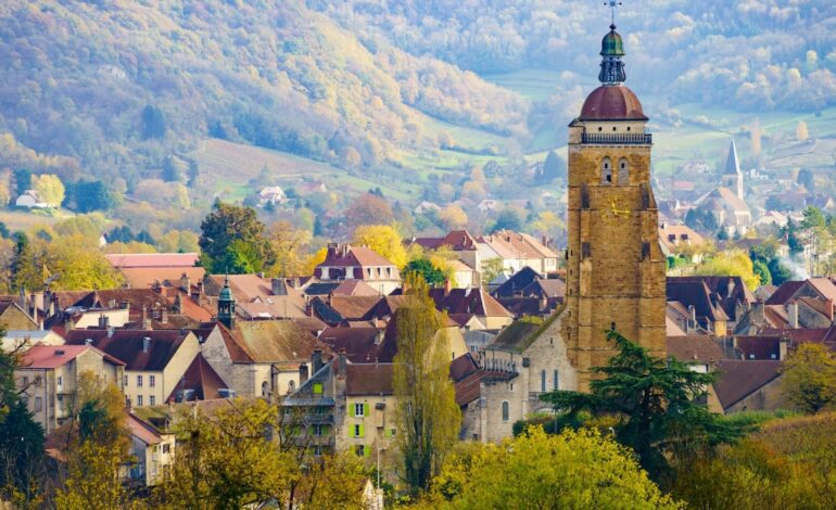bosques centenarios, lagos escondidos y quesos que son patrimonio nacional