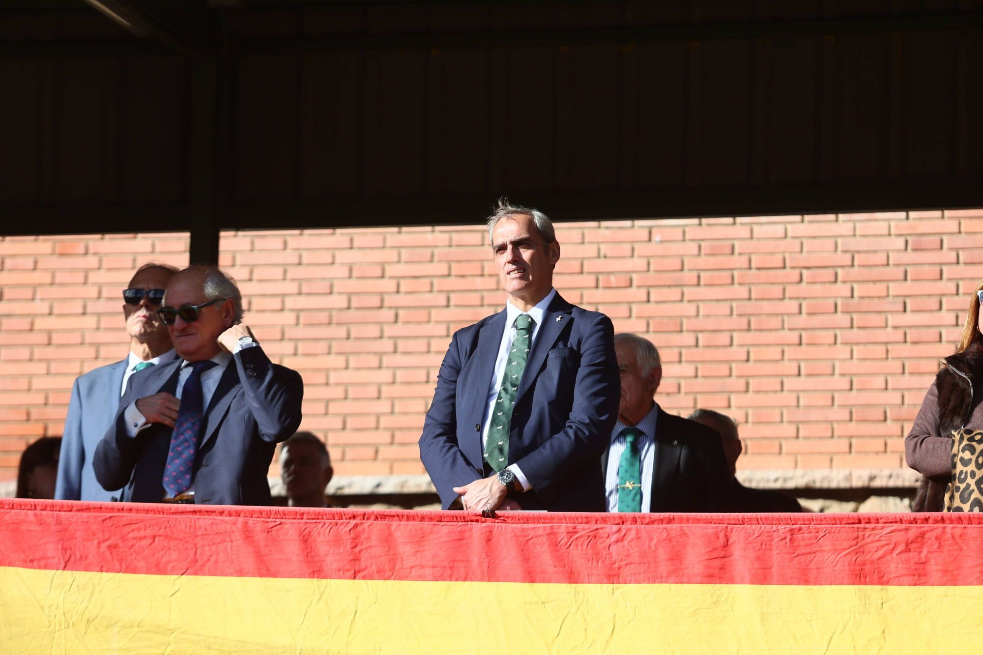 EN IMÁGENES: El acuartelamiento "Cabo Noval" se vistió esta mañana de gala para celebrar el día de la Inmaculada