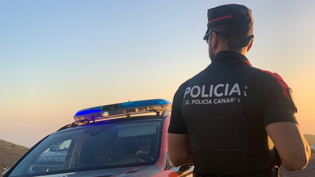 Muere una niña y dos personas heridas después de que un coche se subiera a la acera y los arrollara en Palma