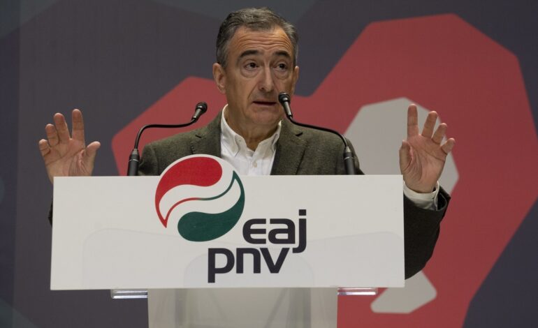 o detiene «la hemorragia de noticias» o van a elecciones