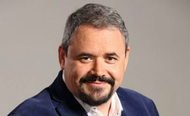 ¿Qué hay detrás del cese de Antonio Hernández? De las presiones de las socialistas a la caída de la mano derecha de Salazar