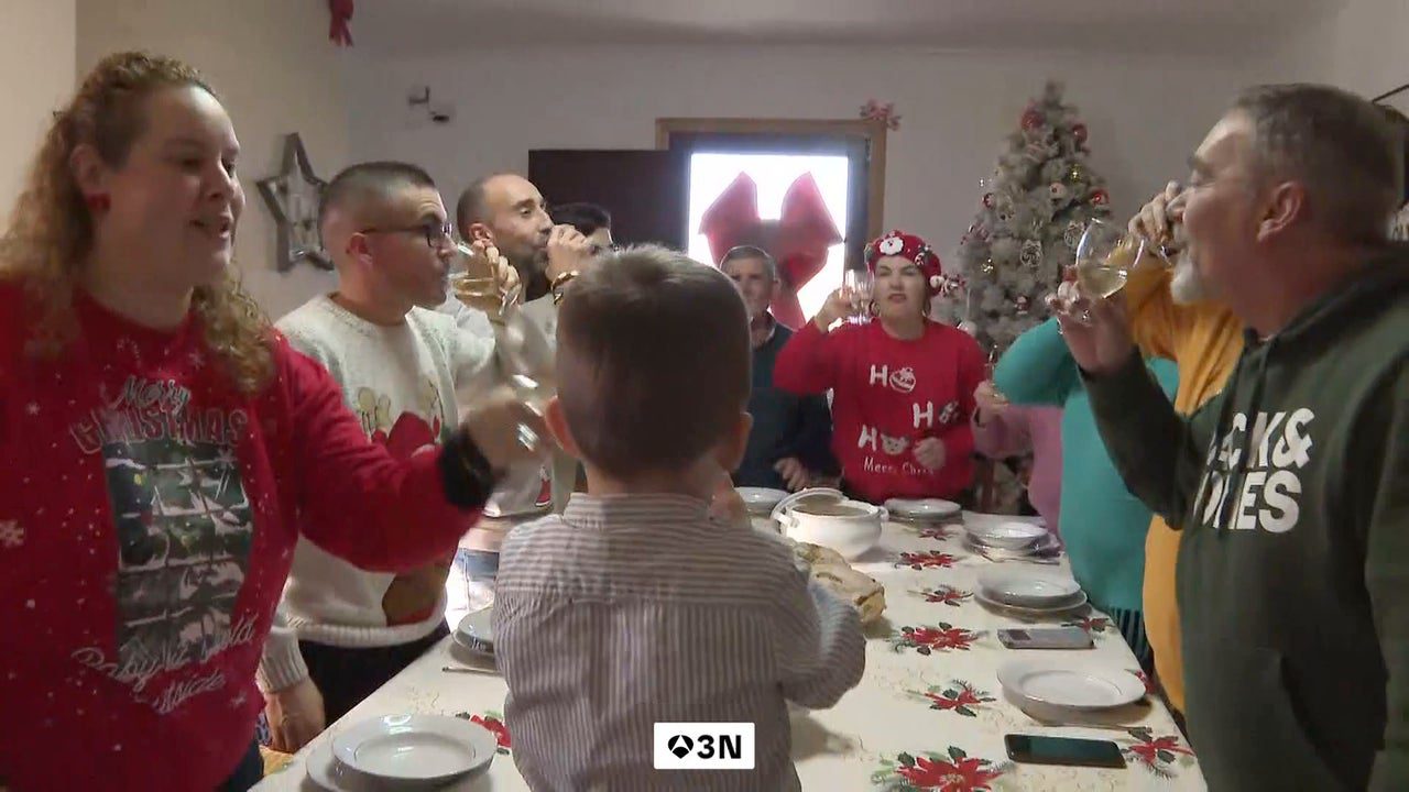 La avalancha de regalos en Navidad dispara el síndrome del niño hiperregalado y preocupa a los expertos