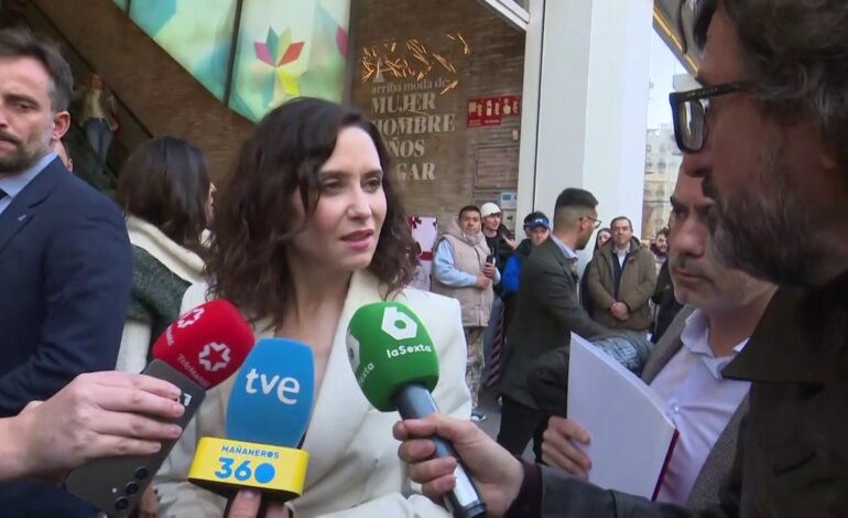 Ayuso echa balones fuera y tacha de «meros chismes» las denuncias en laSexta de los profesionales sanitarios de Torrejón