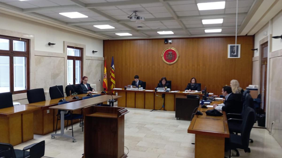 En busca y captura el acusado de violar 20 veces a su hijastra en Mallorca