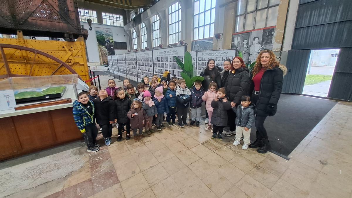 ACTIVIDAD CULTURAL | De la galería de mina a la de arte: cuatro grandes exposición consolidan el tirón cultural de Turón, antiguo emporio carbonero