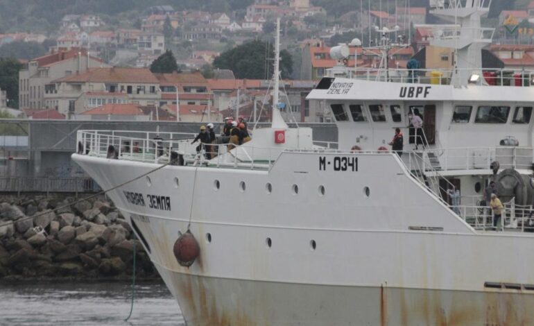 España niega la entrada a puerto al buque arrastrero ruso ‘Novaya Zemlya’