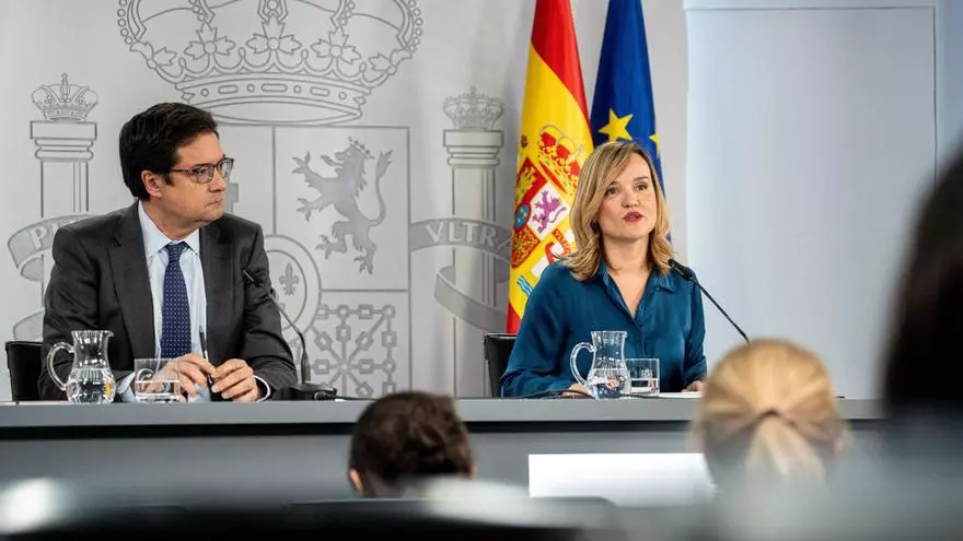 Pilar Alegría llama "vómitos" Las expresiones machistas de Paco Salazar