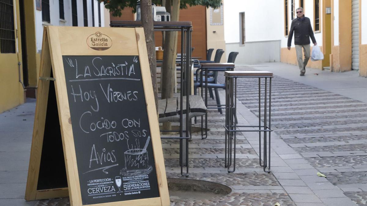 Multa de 15.000 euros a la taberna que sirvió montaditos de pringá intoxicados