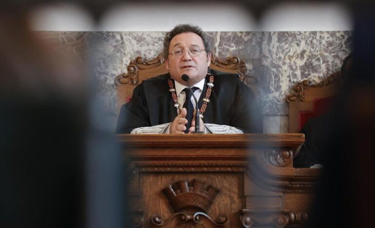 el fiscal general cae por revelación de secretos
