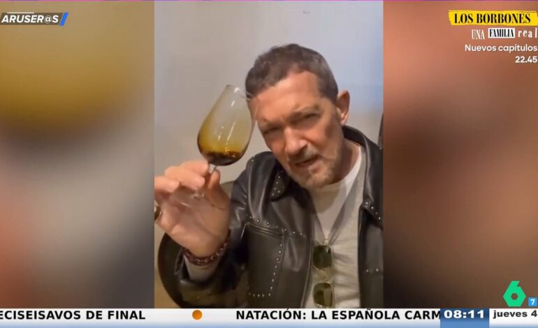 La reacción de Antonio Banderas al catar un vino de 1728 en Jerez: «¡Salud!»