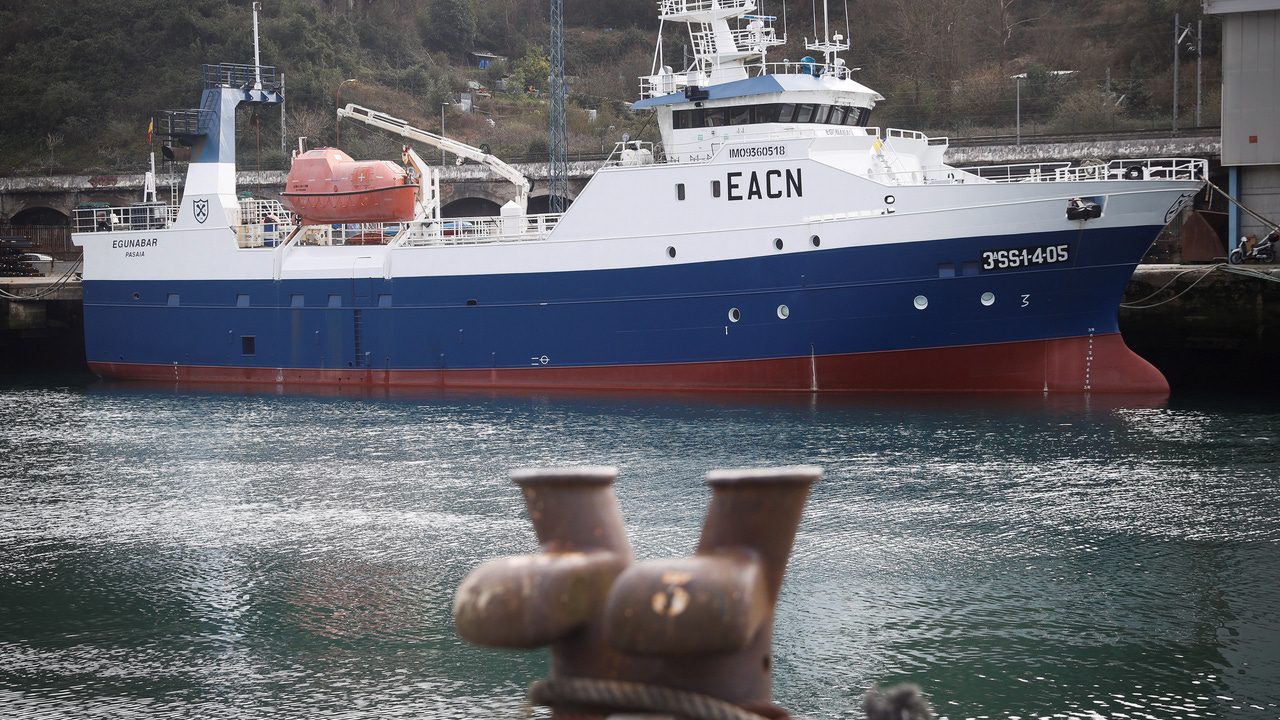 La UE aprueba que los pescadores pueden faenar más de 140 días en 2026