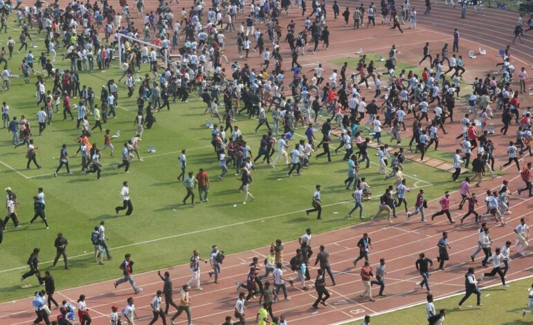 CARGAS MESSI INDIA | Cargas policiales y denuncias de estafa empañan la visita fugaz de Messi a Calcuta