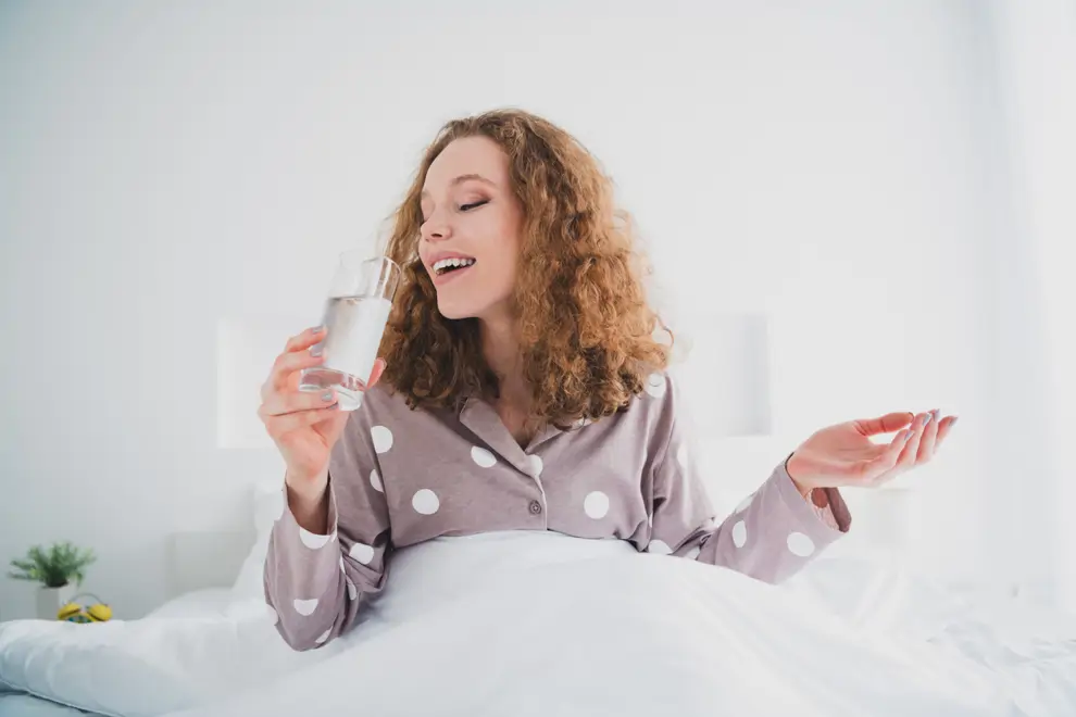 beber agua en la cama