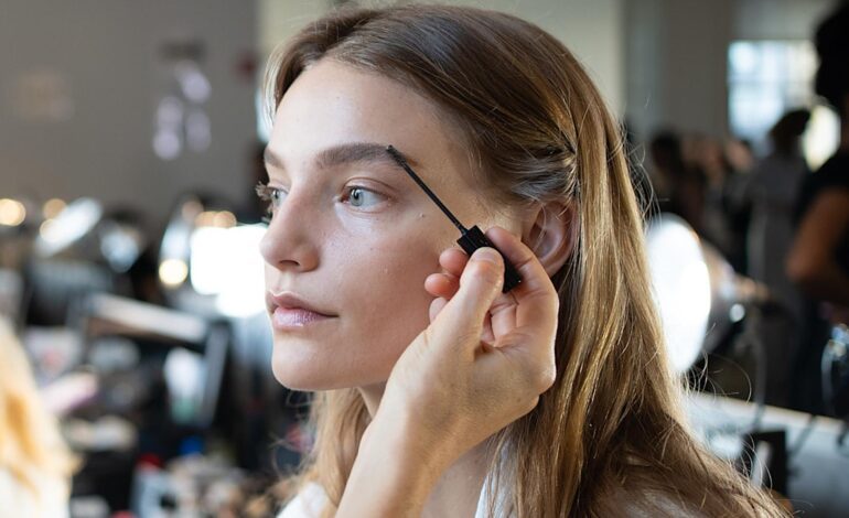 Los regalos de belleza de Benefit más irresistibles para regalar a tu amiga invisible