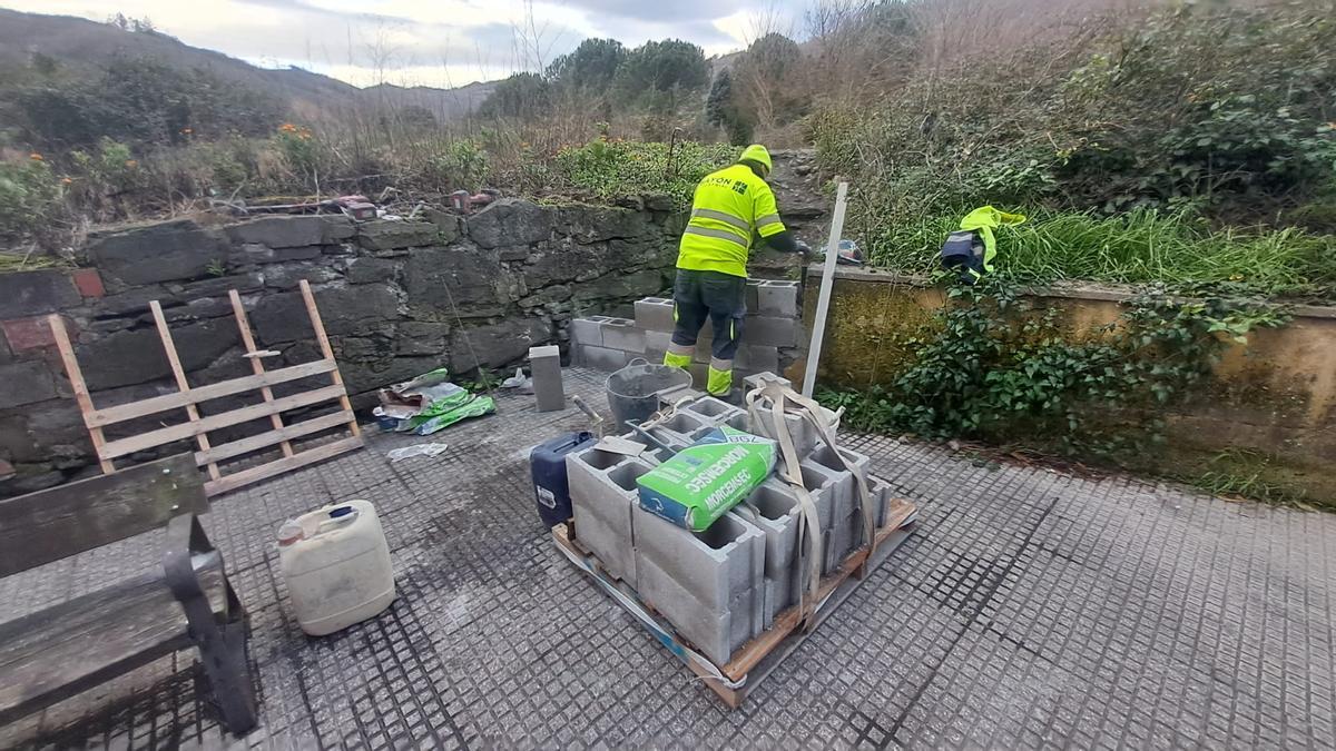 Construcción de nuevos muros.