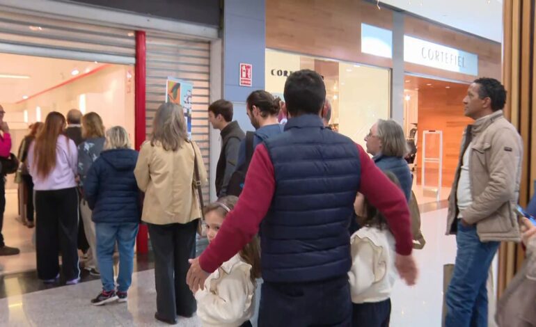 Andalucía activa este sábado una jornada masiva de vacunación sin cita en centros comerciales y espacios de gran afluencia